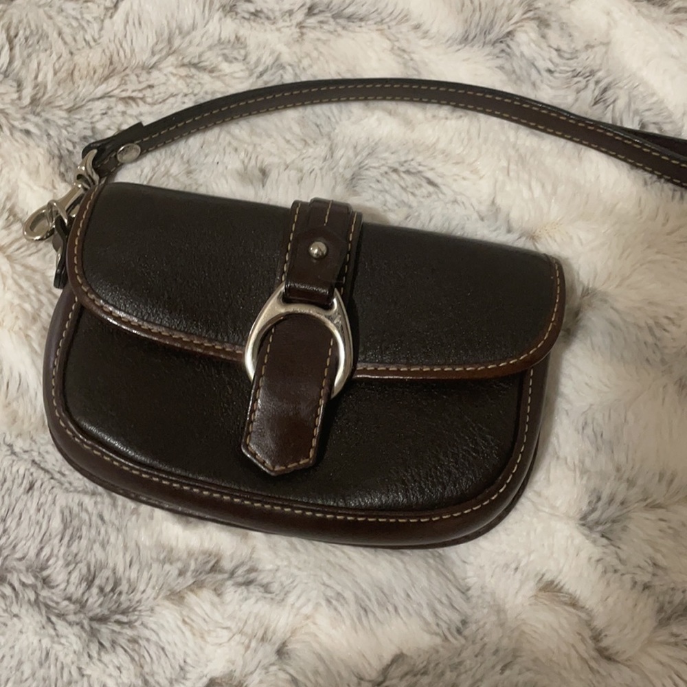 Dooney & Bourke Leather Wristlet
